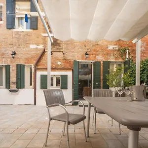  Apartamento Luxury Garden Mansion R&r Italia